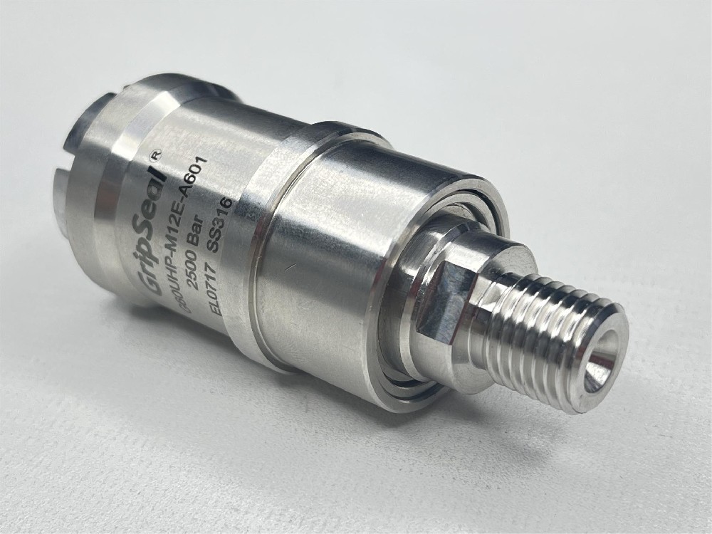 醫用導管中魯爾接頭的快速密封連接方法及密封性測試