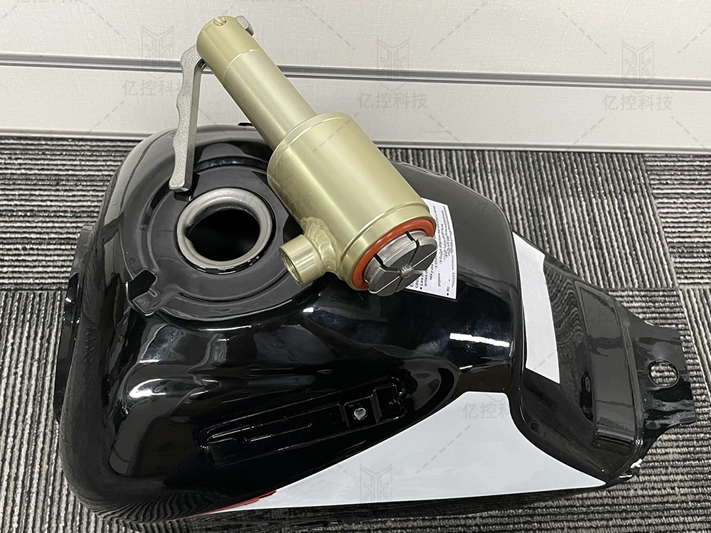 用于摩托車油箱通氣測(cè)試的格雷希爾G80L-T系列密封測(cè)試接頭