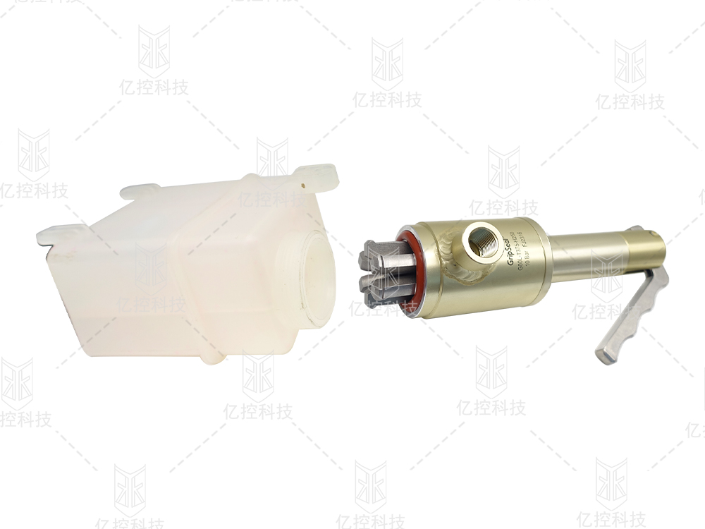 汽車膨脹水箱的氣密性測(cè)試密封方案